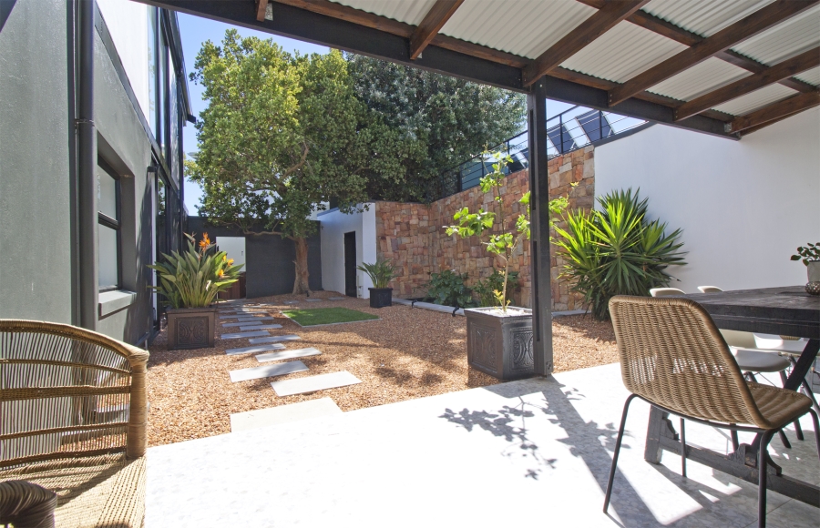 To Let 1 Bedroom Property for Rent in San Michel Western Cape